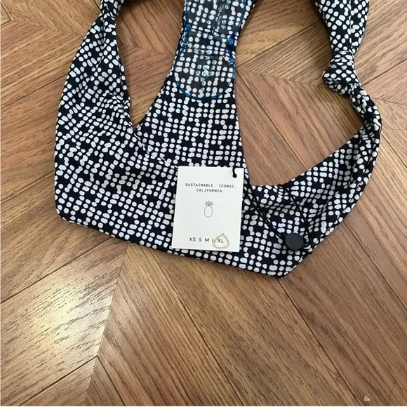 Skatie Navy Blue White Patterned Triangle Bikini Set with High Leg Bottoms - Picture 4 of 7